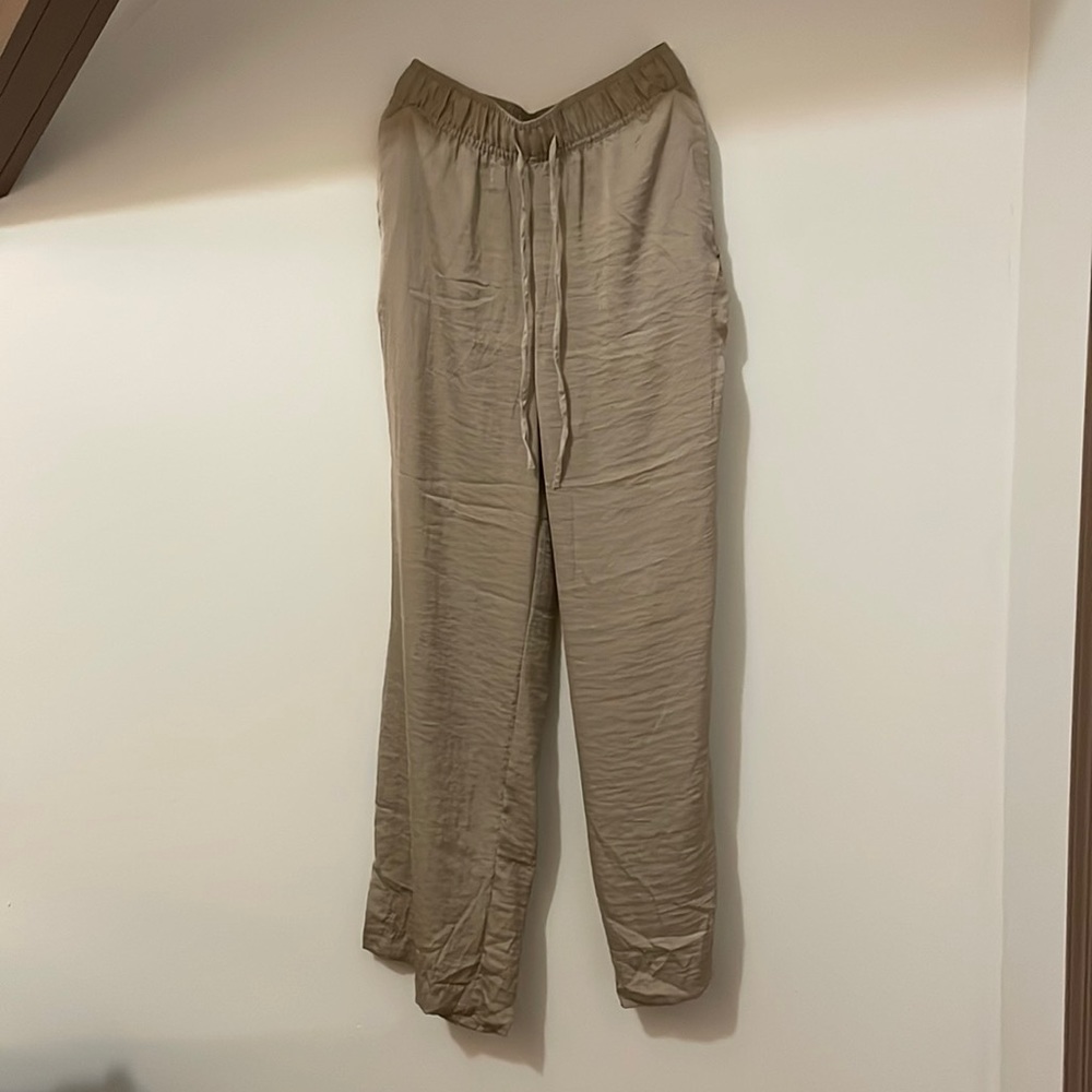 Size S. Never worn. Perfect for Summer.